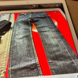 Men’s lot of 4 gently worn used jeans, all blue color denim